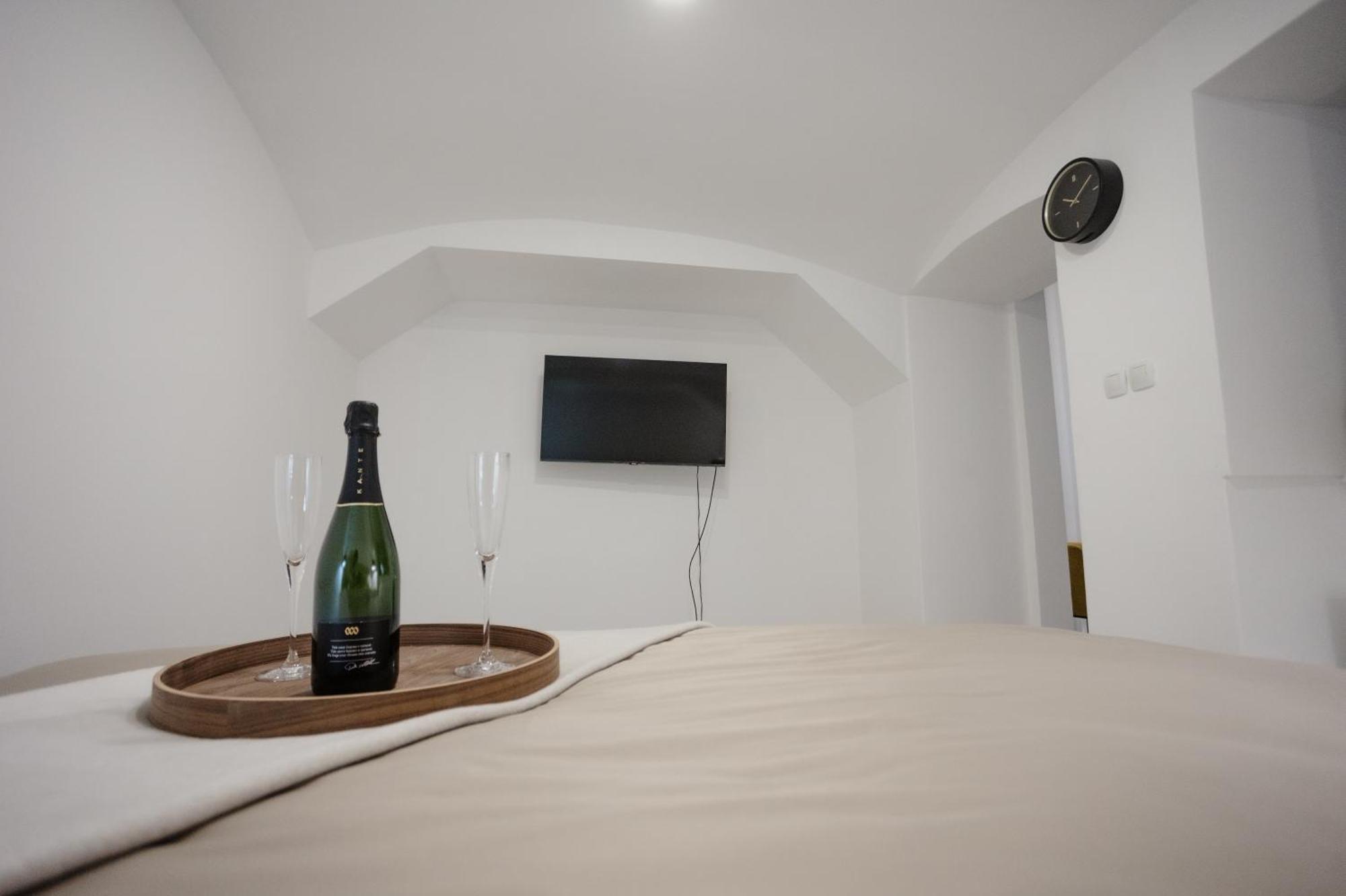Amore Luxury Apartment Zagabria Esterno foto